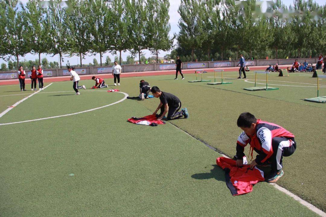 葛根庙中心小学