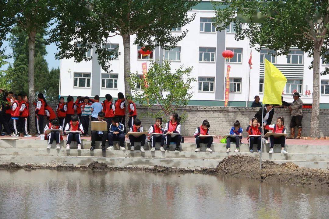 葛根庙中心小学