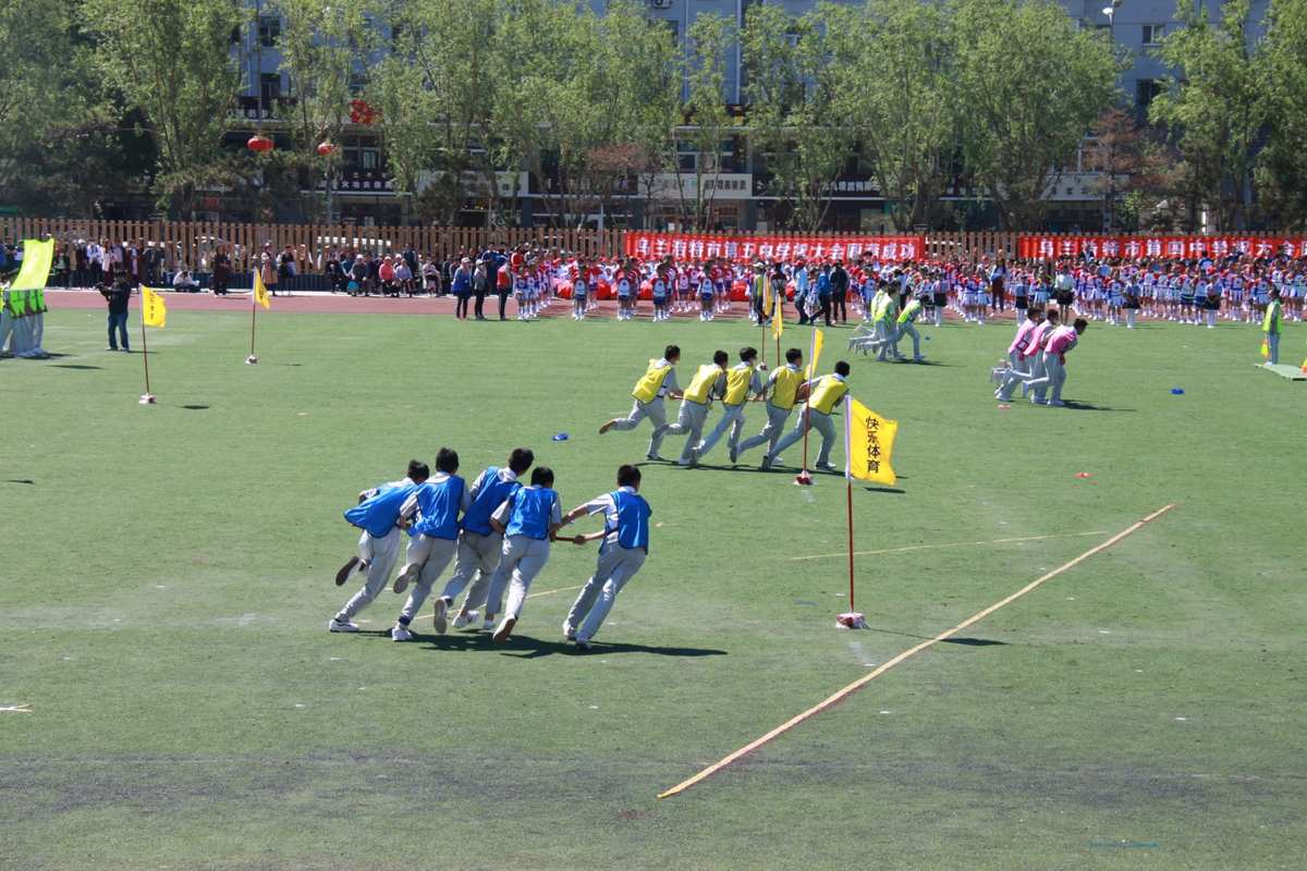 乌兰浩特市第八中学